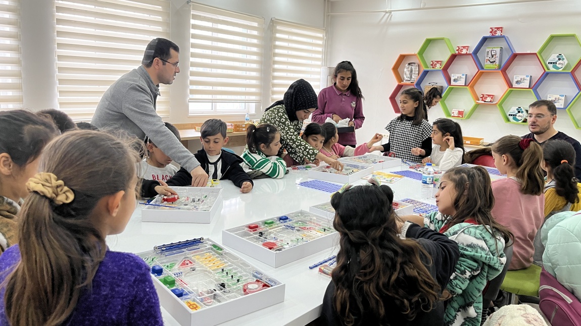 BİGEP kapsamında STEM merkezine gezi düzenlendi.